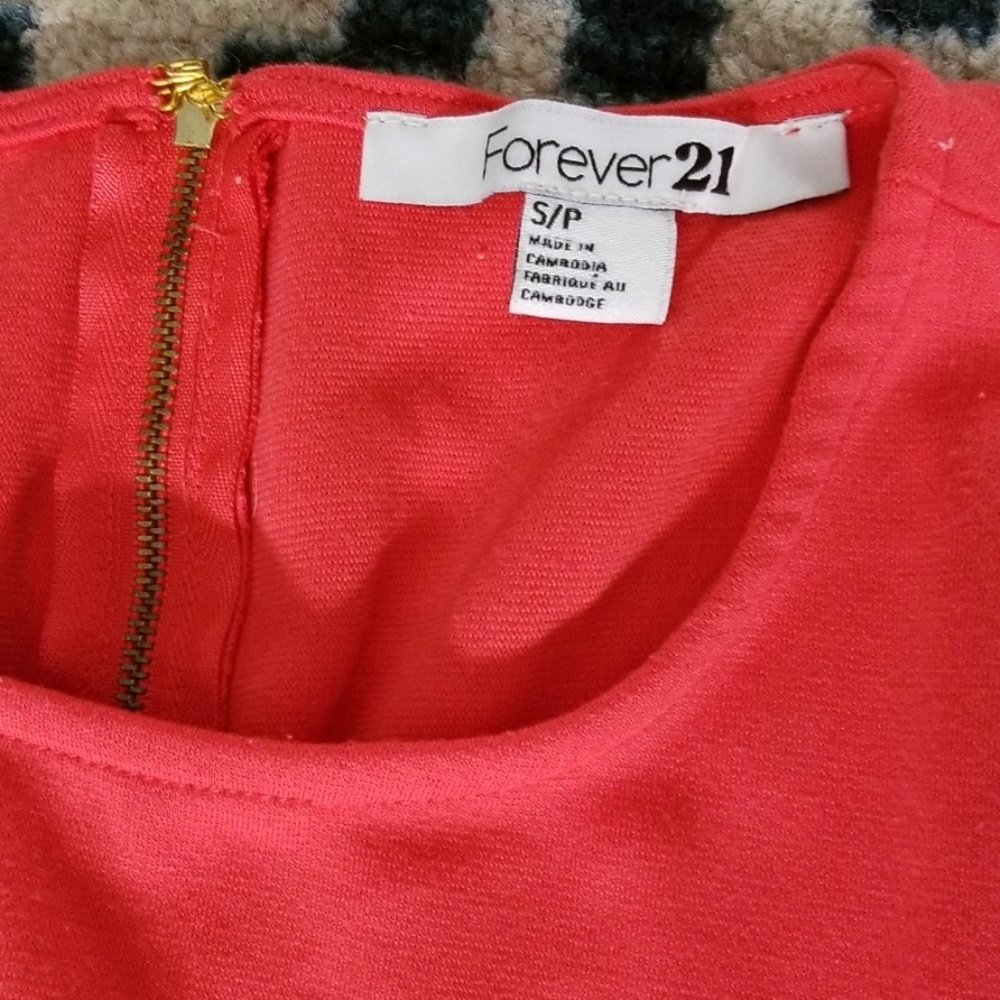 Forever 21 curve hugging dress - Picture 2 of 2